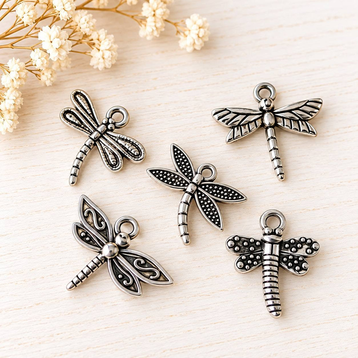 3. Szitakötő charm - 1-1,7x1,5 cm -5 db