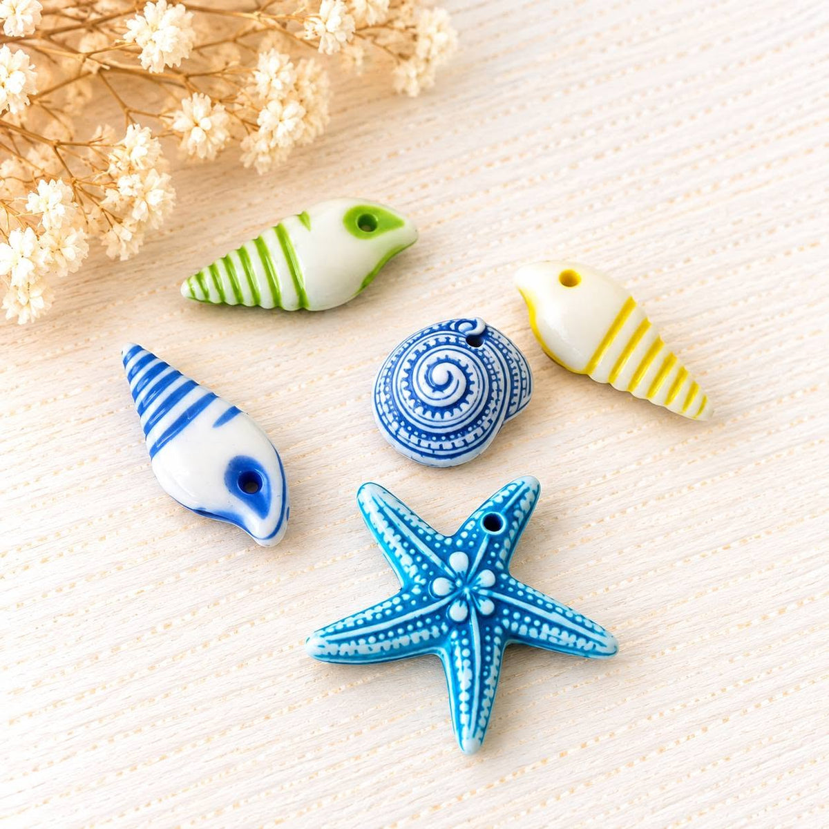 32. Tengerpart stílusú charm - 5 db 1-2 cm