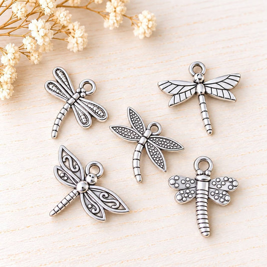 3. Szitakötő charm - 1-1,7x1,5 cm -5 db