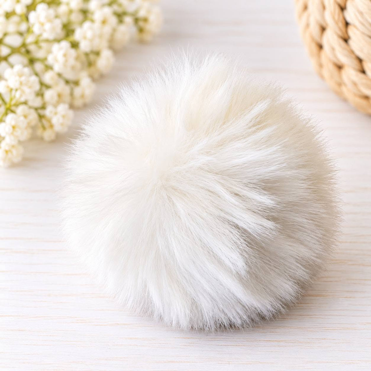 7. Pompom - 7 cm